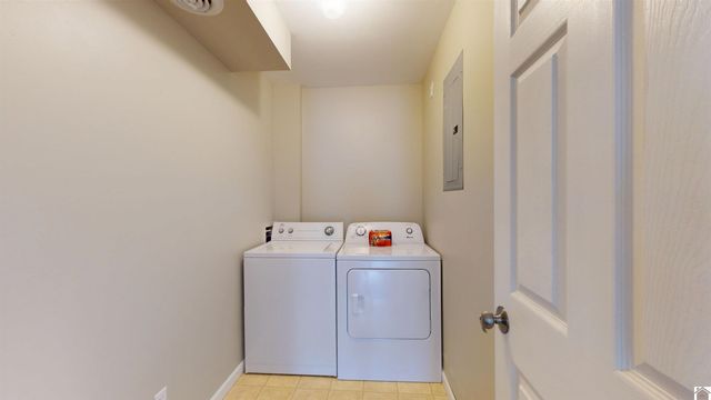 141 S Ash Street, Kuttawa, KY 42055