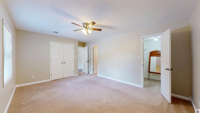 141 S Ash Street, Kuttawa, KY 42055