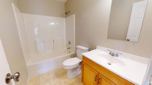141 S Ash Street, Kuttawa, KY 42055