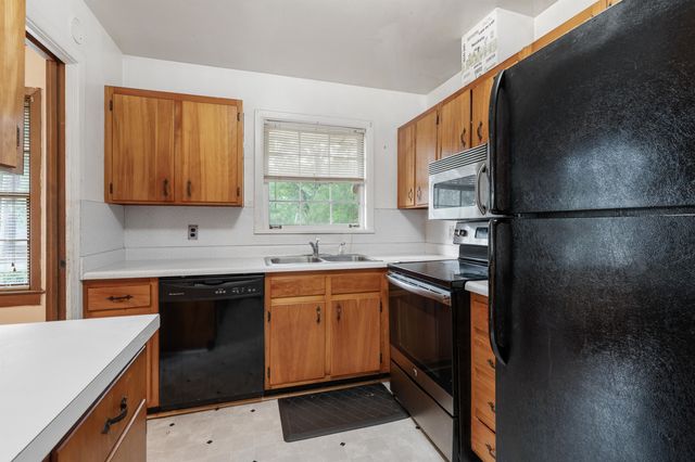 926 Maplewood Avenue, Tallahassee, FL 32303