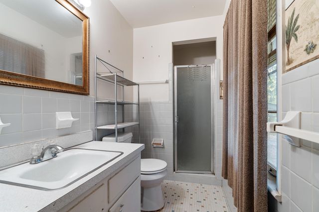 926 Maplewood Avenue, Tallahassee, FL 32303