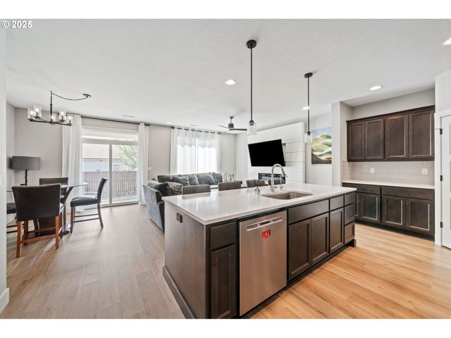 12009 Ne 108TH St, Vancouver, WA 98662