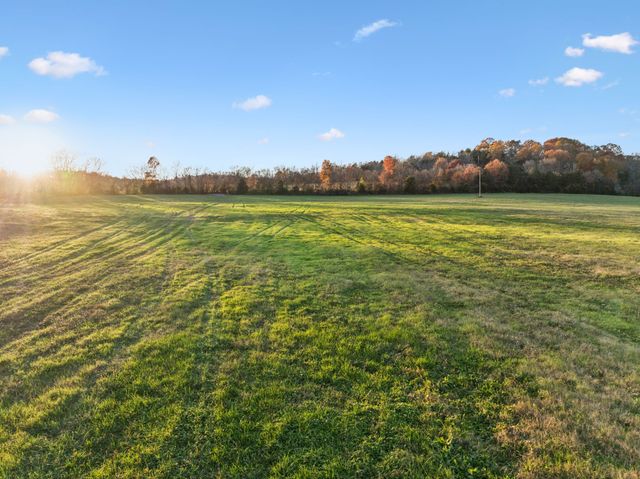 2098 Charity Rd, Fayetteville, TN 37334