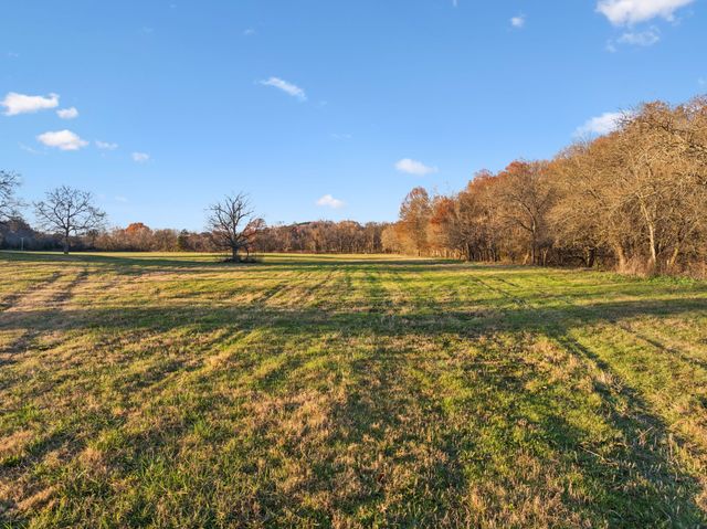 2098 Charity Rd, Fayetteville, TN 37334