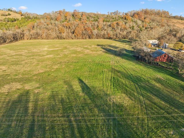 2098 Charity Rd, Fayetteville, TN 37334