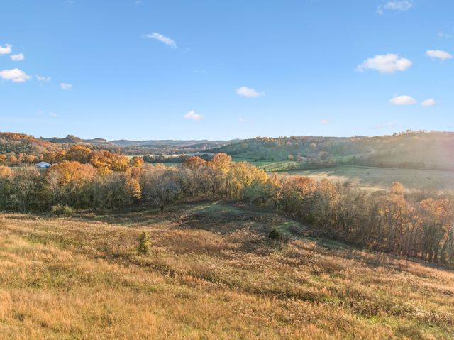 2098 Charity Rd, Fayetteville, TN 37334