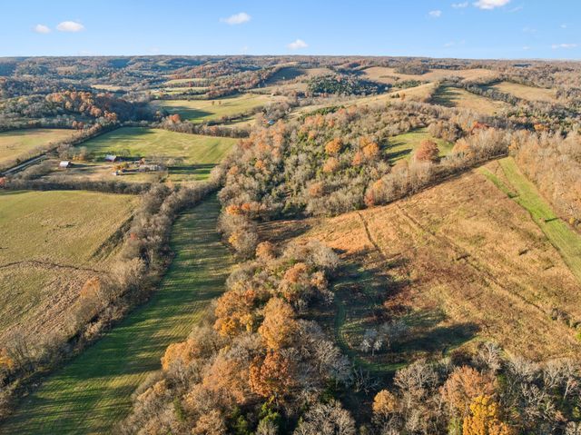 2098 Charity Rd, Fayetteville, TN 37334