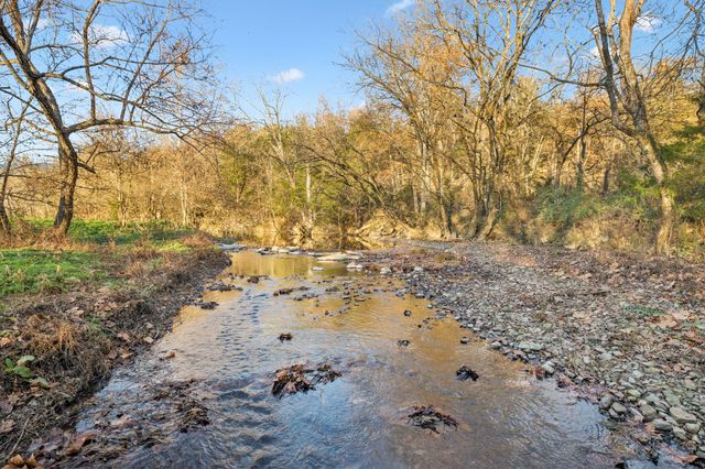 2098 Charity Rd, Fayetteville, TN 37334