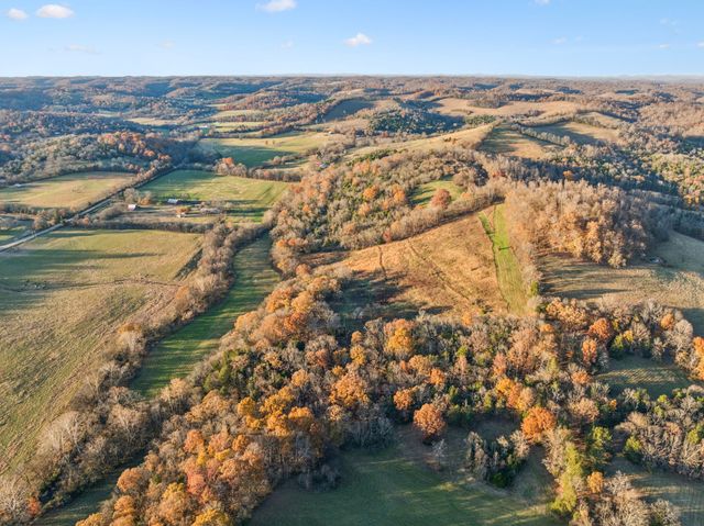 2098 Charity Rd, Fayetteville, TN 37334