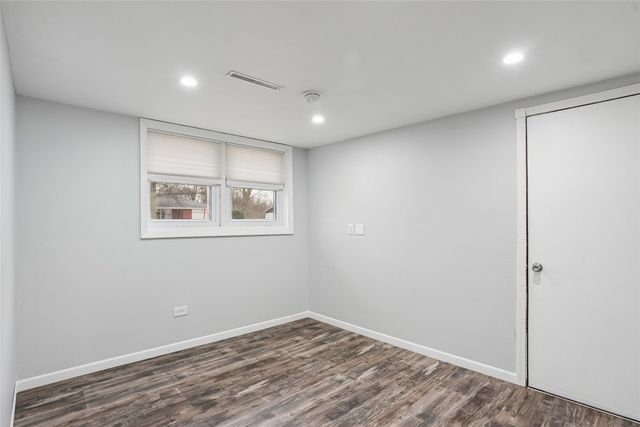 310 S Conrey Street, Knoxville, IA 50138