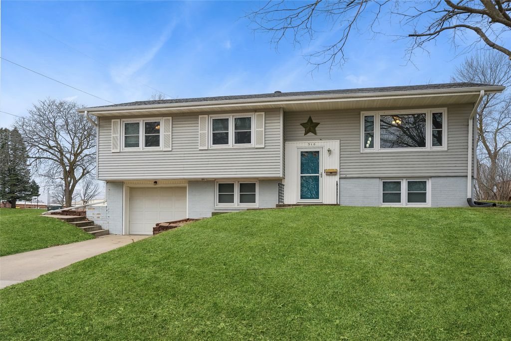 310 S Conrey Street, Knoxville, IA 50138
