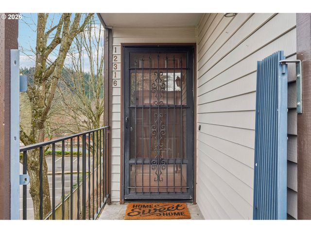 12316 Se 104TH Ct, Happy Valley, OR 97086
