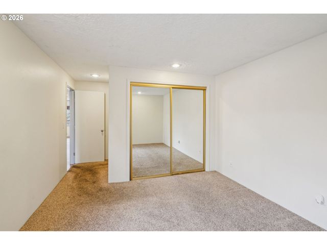 12316 Se 104TH Ct, Happy Valley, OR 97086