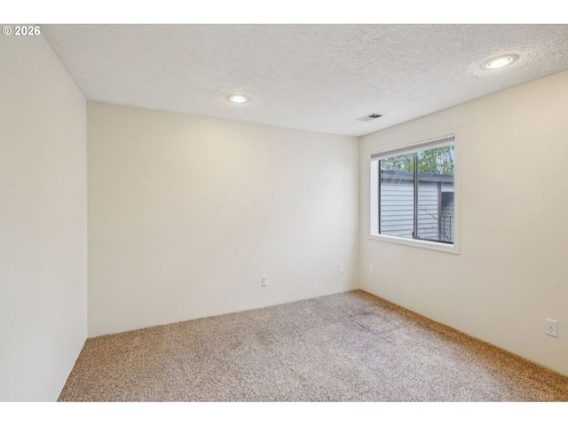 12316 Se 104TH Ct, Happy Valley, OR 97086