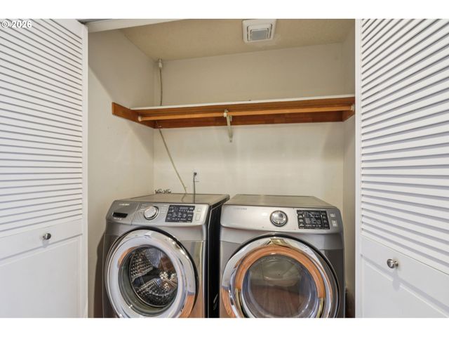 12316 Se 104TH Ct, Happy Valley, OR 97086