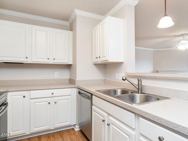 3479 Forestdale Drive Apt 2a, Burlington, NC 27215