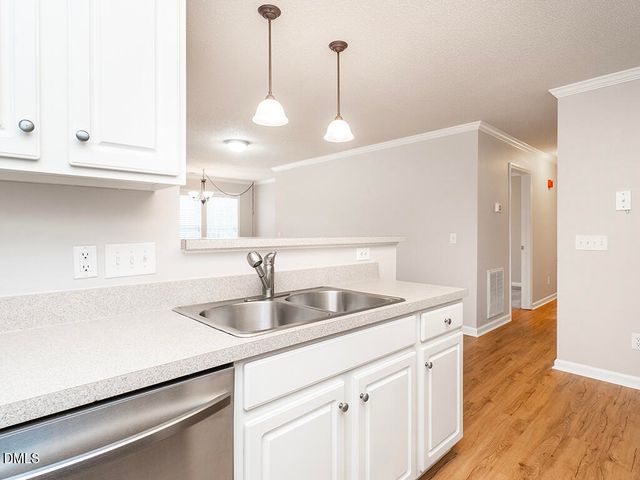 3479 Forestdale Drive Apt 2a, Burlington, NC 27215