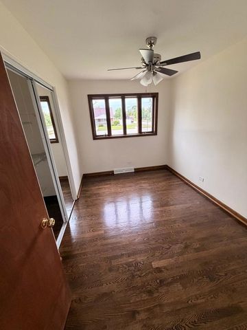 10809 Austin Avenue, Chicago Ridge, IL 60415