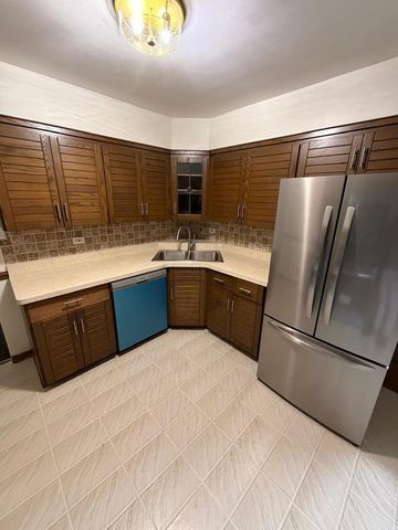 10809 Austin Avenue, Chicago Ridge, IL 60415