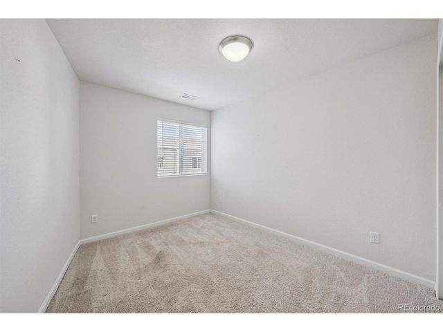 10581 Paris St 1002, Commerce City, CO 80640