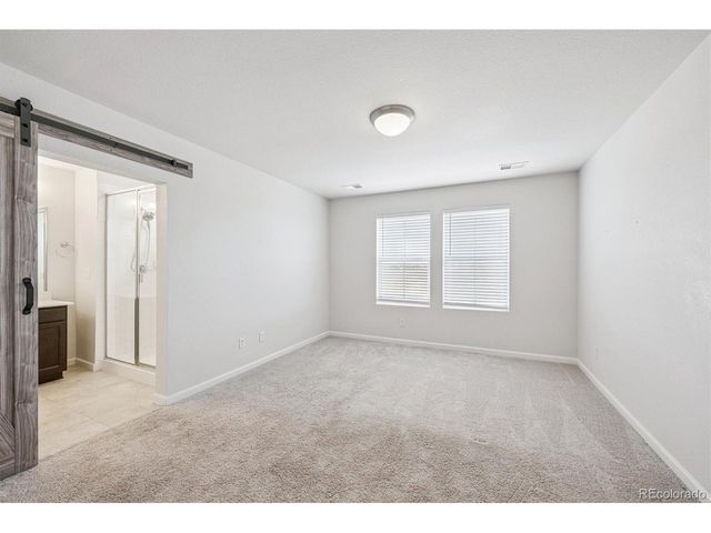 10581 Paris St 1002, Commerce City, CO 80640