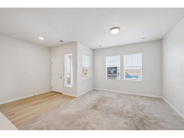 10581 Paris St 1002, Commerce City, CO 80640