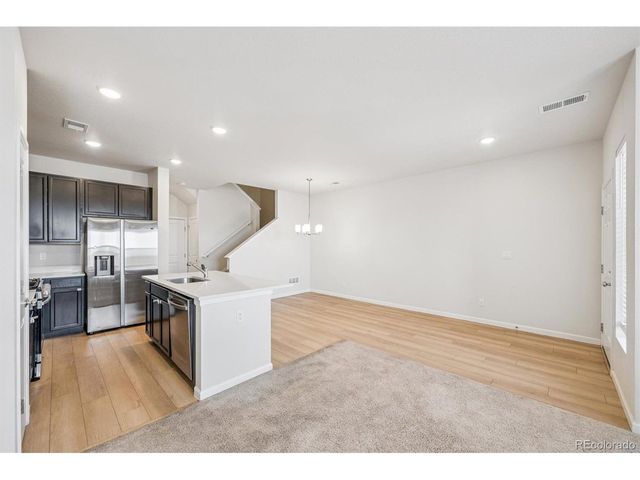 10581 Paris St 1002, Commerce City, CO 80640