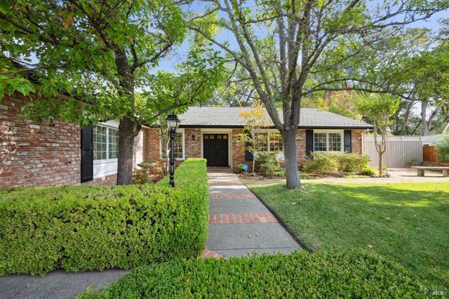 49 Don Timoteo Ct, Sonoma, CA 95476