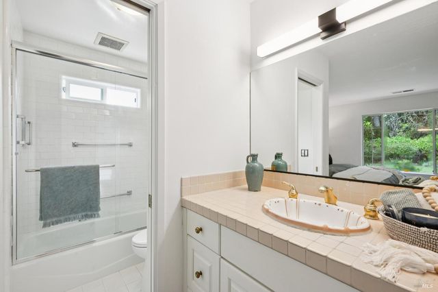 49 Don Timoteo Ct, Sonoma, CA 95476