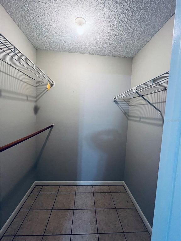 Image 28 of property listing at 2615 GRADUATE COURT, Orlando, FL 32826