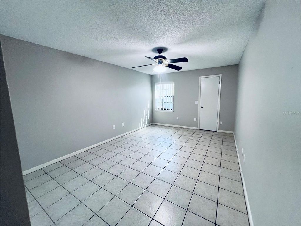 Image 10 of property listing at 2615 GRADUATE COURT, Orlando, FL 32826