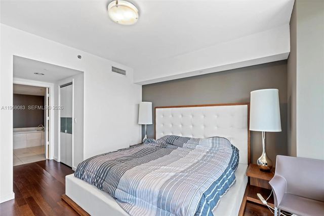 495 Brickell Ave 4805, Miami, FL 33131