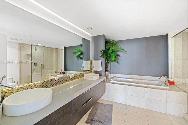 495 Brickell Ave 4805, Miami, FL 33131