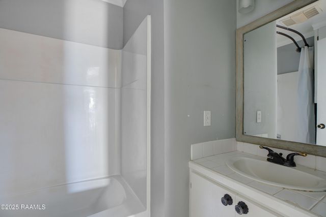 2501 W Congress Street, Lafayette, LA 70506