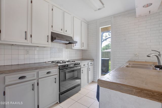 2501 W Congress Street, Lafayette, LA 70506