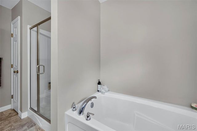 384-386 Shadow Pines Drive, Wentzville, MO 63385