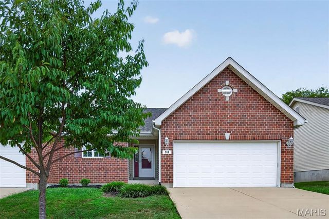384-386 Shadow Pines Drive, Wentzville, MO 63385