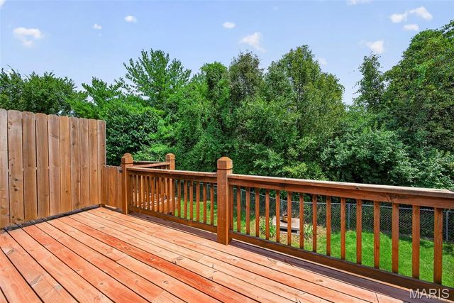 384-386 Shadow Pines Drive, Wentzville, MO 63385