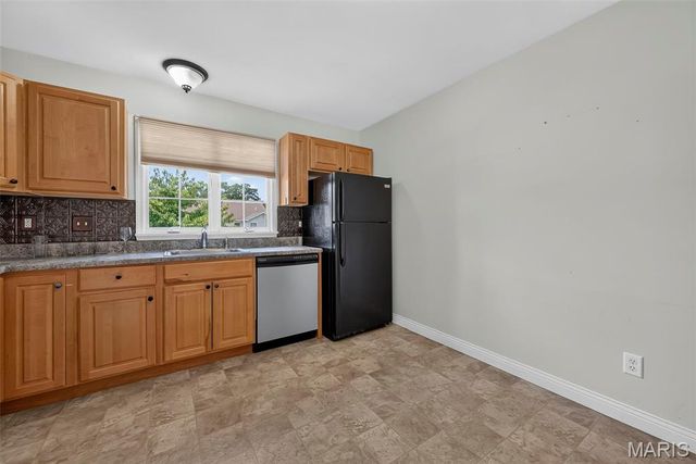 384-386 Shadow Pines Drive, Wentzville, MO 63385
