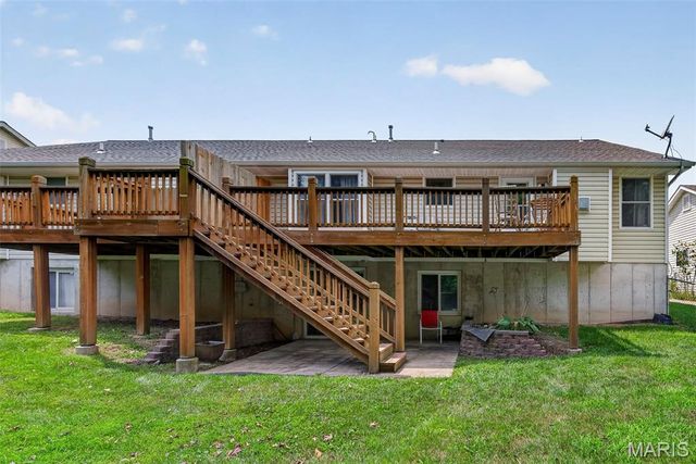 384-386 Shadow Pines Drive, Wentzville, MO 63385