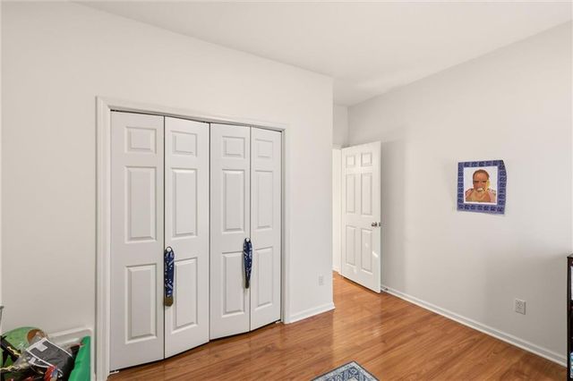 11305 N Holly Street, Kansas City, MO 64155