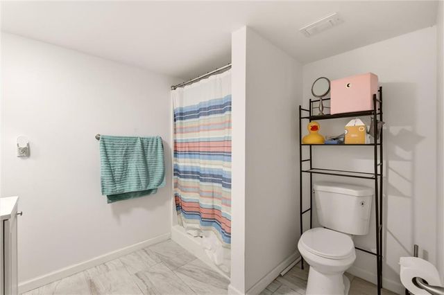 11305 N Holly Street, Kansas City, MO 64155