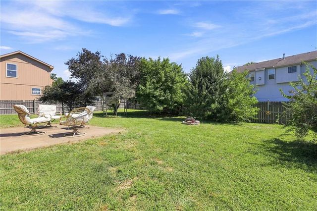 11305 N Holly Street, Kansas City, MO 64155