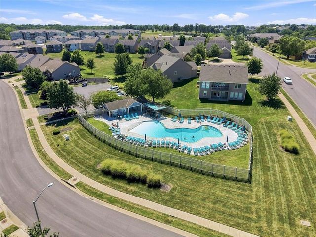 11305 N Holly Street, Kansas City, MO 64155