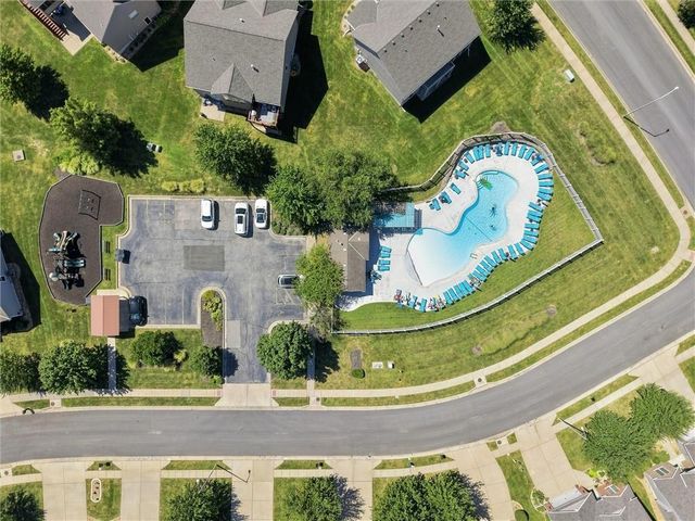 11305 N Holly Street, Kansas City, MO 64155