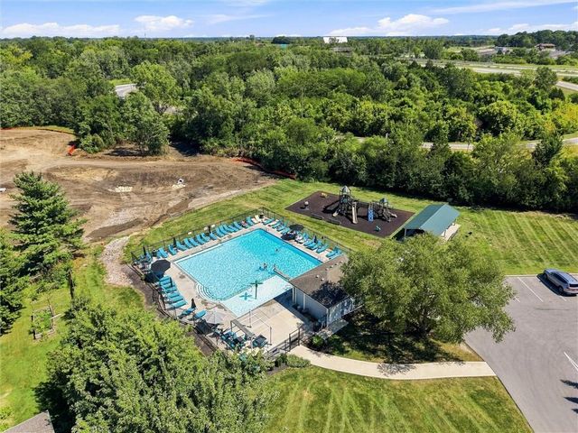 11305 N Holly Street, Kansas City, MO 64155