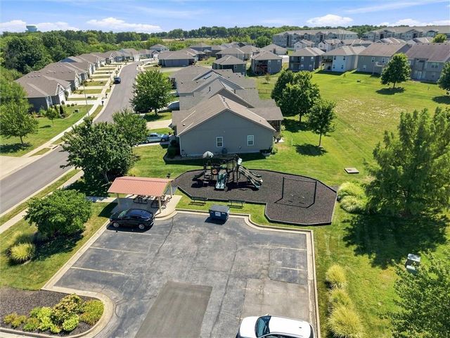 11305 N Holly Street, Kansas City, MO 64155