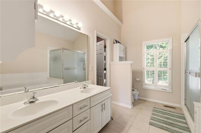 11305 N Holly Street, Kansas City, MO 64155