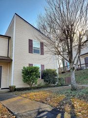 921 Kingsbury Dr Apt C, Clarksville, TN 37040