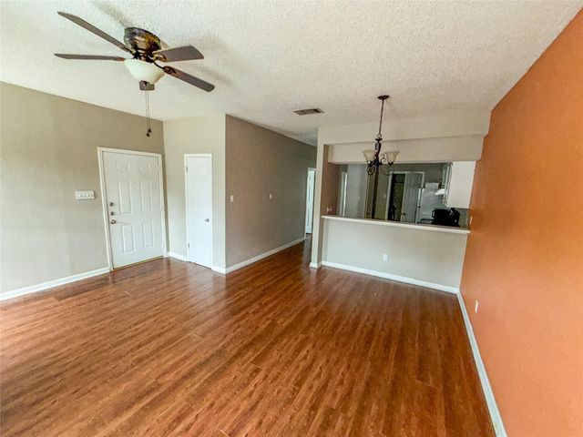 5313 Indio DR D, Austin, TX 78745